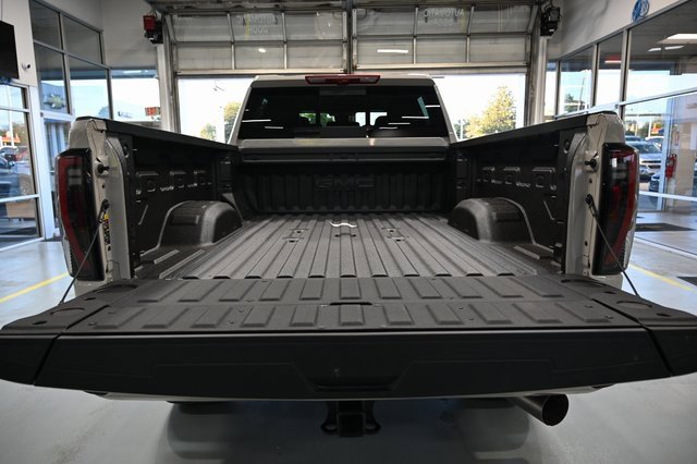 New 2026 GMC Sierra 2500 AT4 w/ AT4 Premium Plus Package image 8