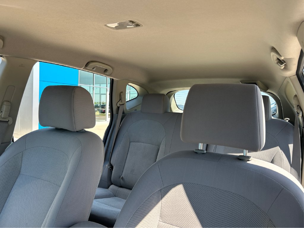 Used 2014 Nissan Rogue S FWD image 17
