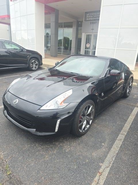 Used 2014 Nissan 370Z Coupe w/ Sport Package RWD image 9