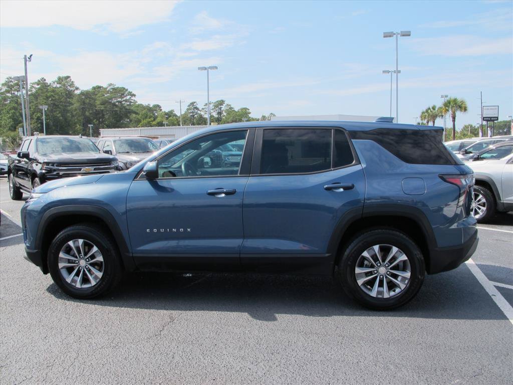 Used 2026 Chevrolet Equinox LT w/ Convenience Package II FWD image 6