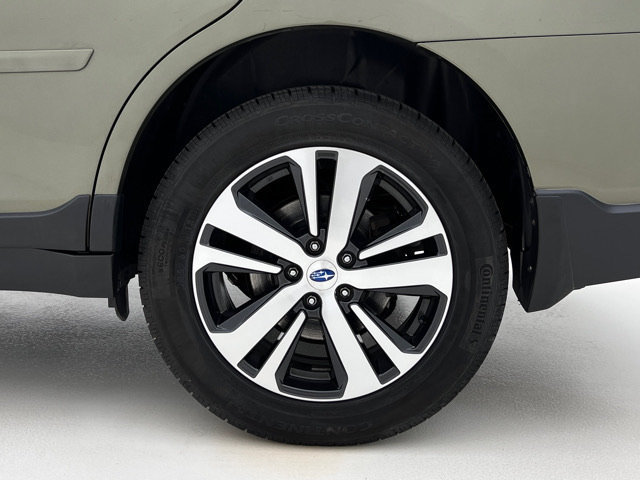 Used 2018 Subaru Outback 2.5i Limited AWD/4WD image 28