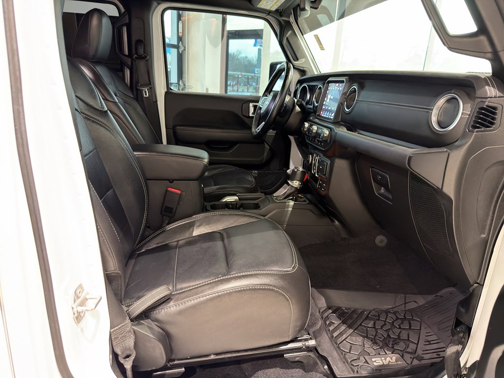 Used 2021 Jeep Wrangler Unlimited Sahara w/ Cold Weather Group image 26
