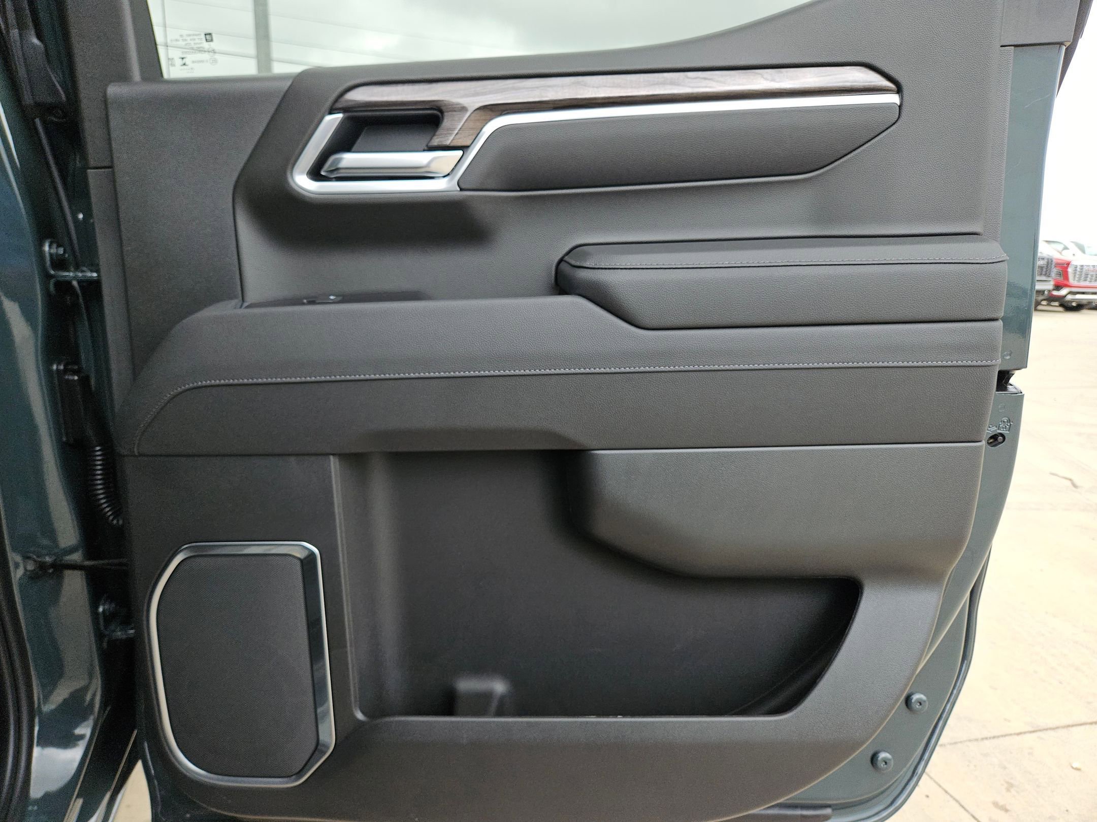 Certified 2026 Chevrolet Silverado 1500 LTZ w/ LTZ Premium Package image 26