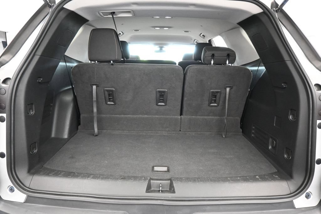 Used 2020 Chevrolet Traverse LS FWD image 32