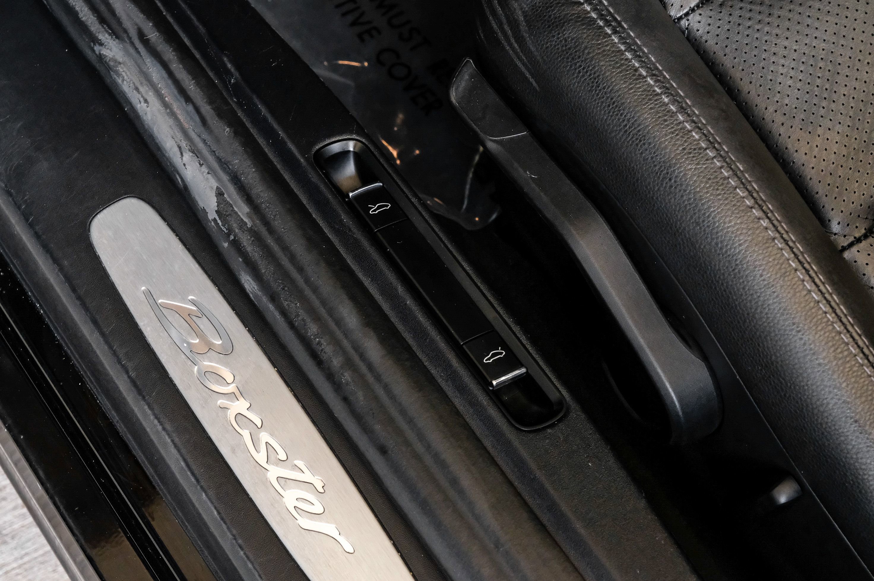 Used 2014 Porsche Boxster RWD image 27