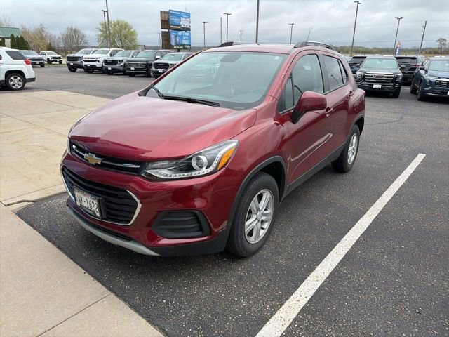 Used 2022 Chevrolet Trax LT w/ Driver Confidence Package AWD/4WD image 1