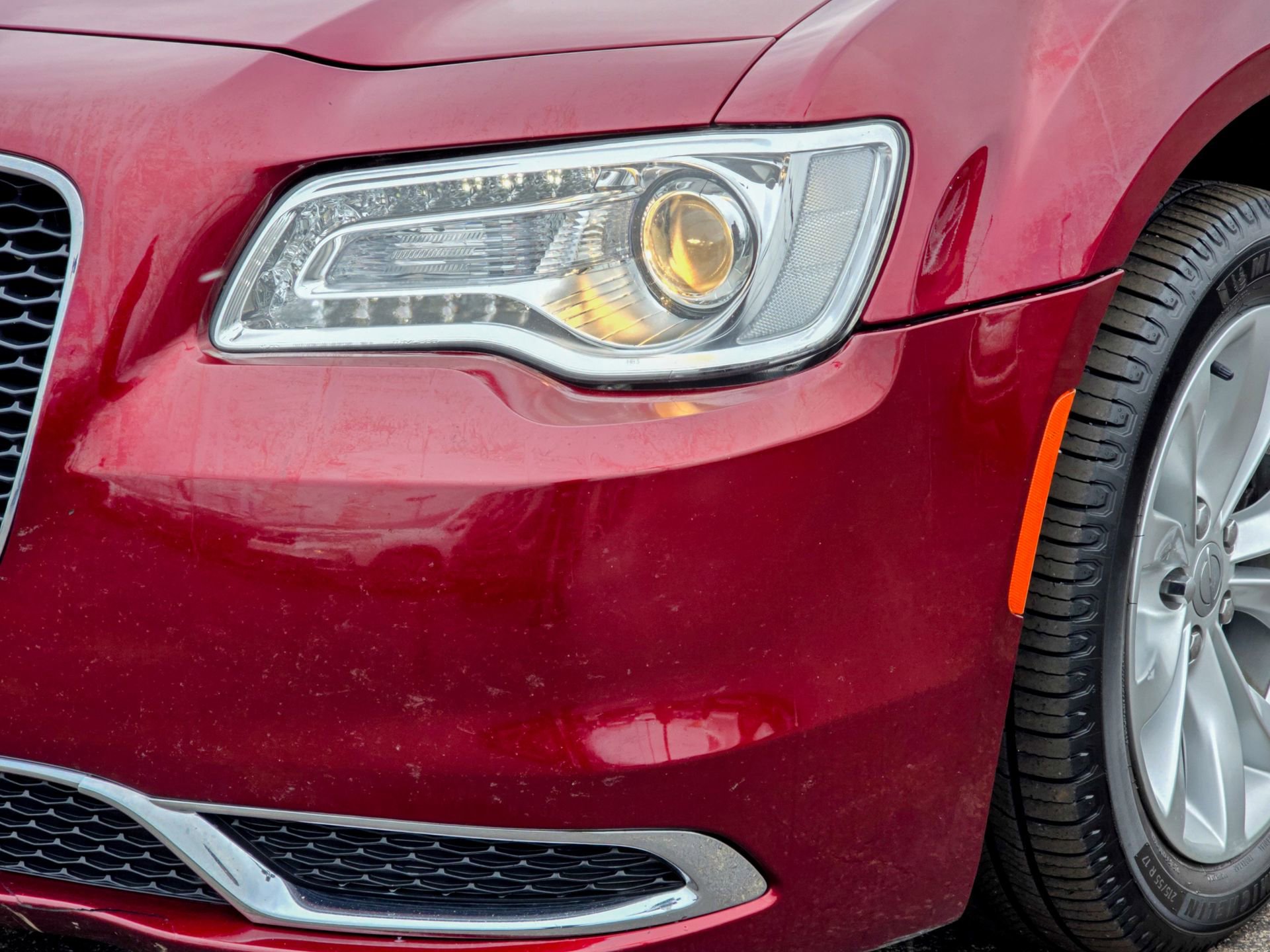 Used 2018 Chrysler 300 Touring image 8