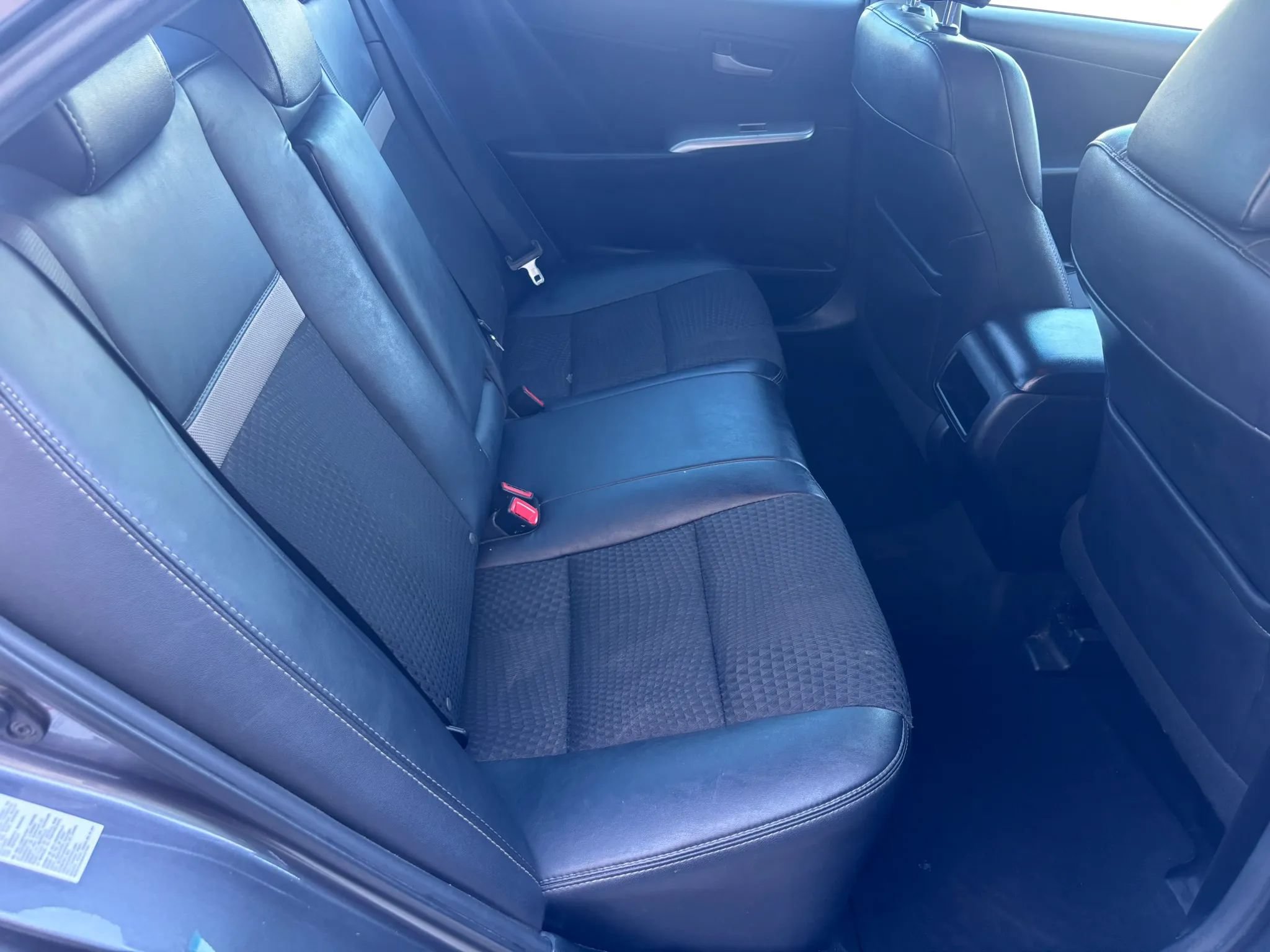 Used 2014 Toyota Camry SE FWD image 13
