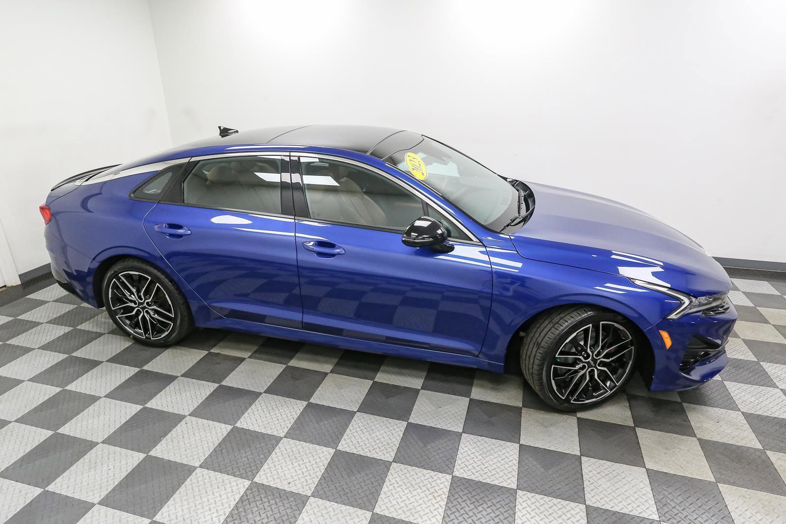Used 2023 Kia K5 GT FWD image 5