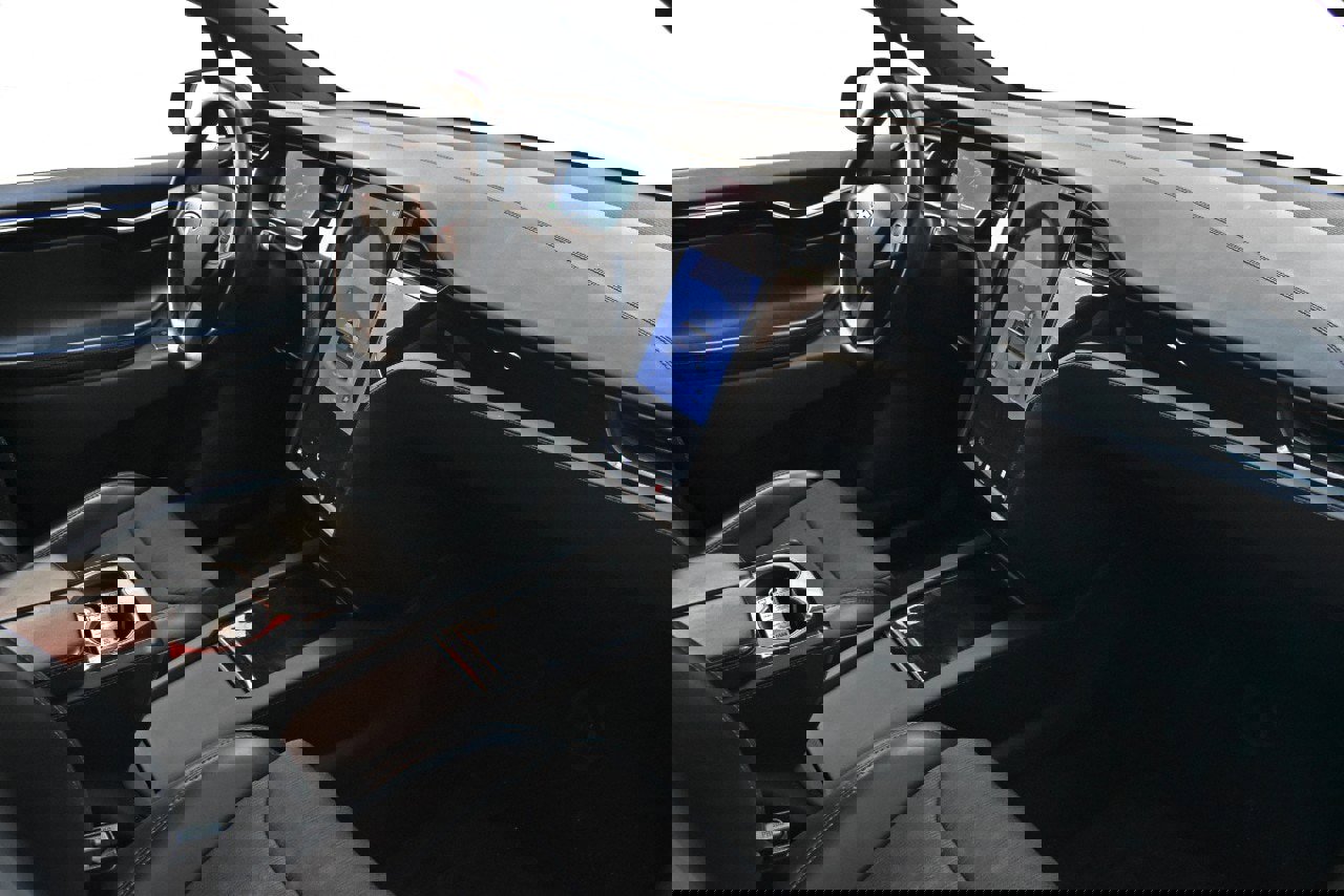 Used 2018 Tesla Model X 75D image 23