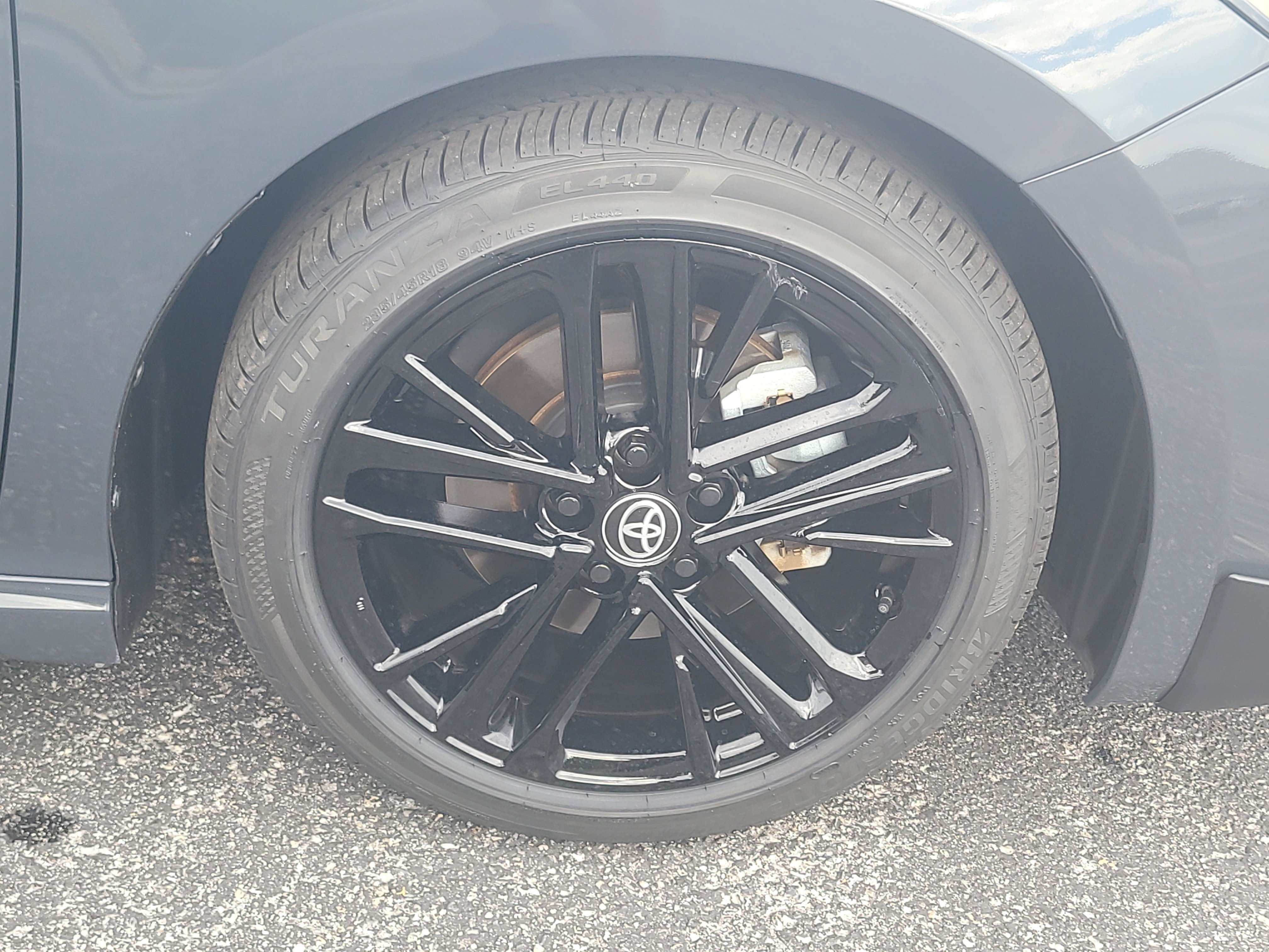 Used 2025 Toyota Camry SE image 10