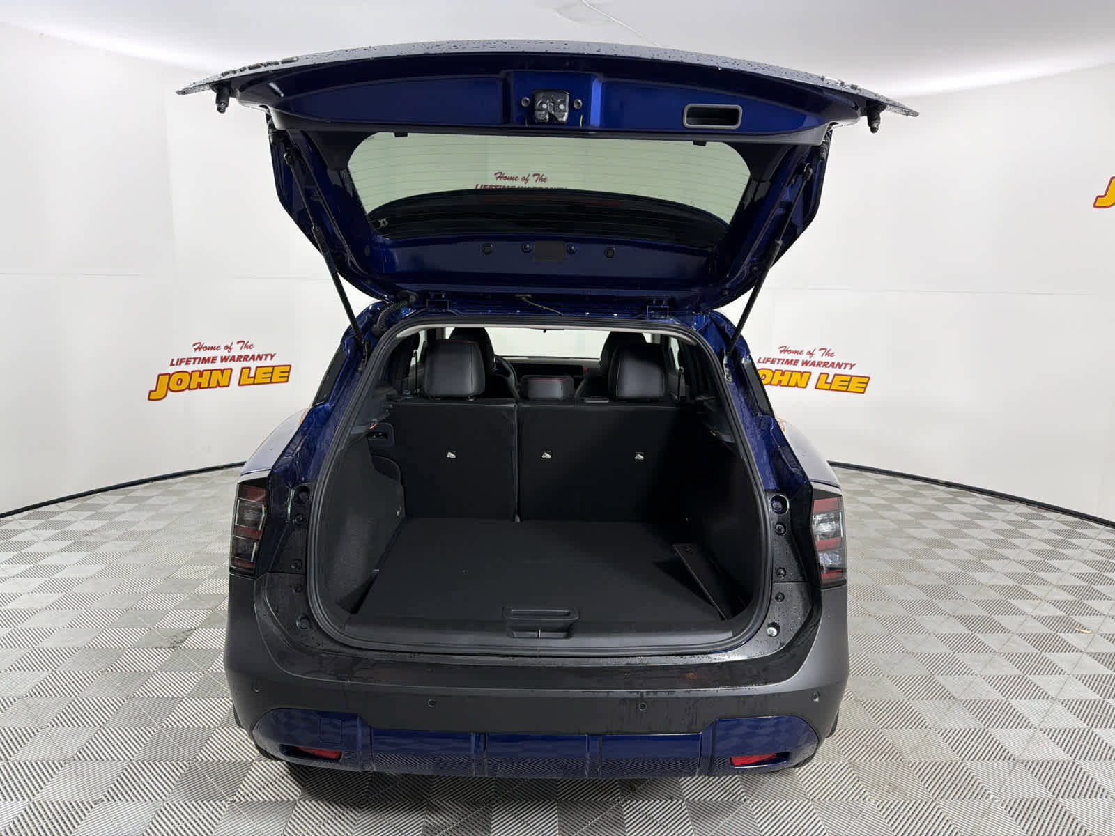 New 2026 Nissan Kicks SR w/ SR Premium Package image 5