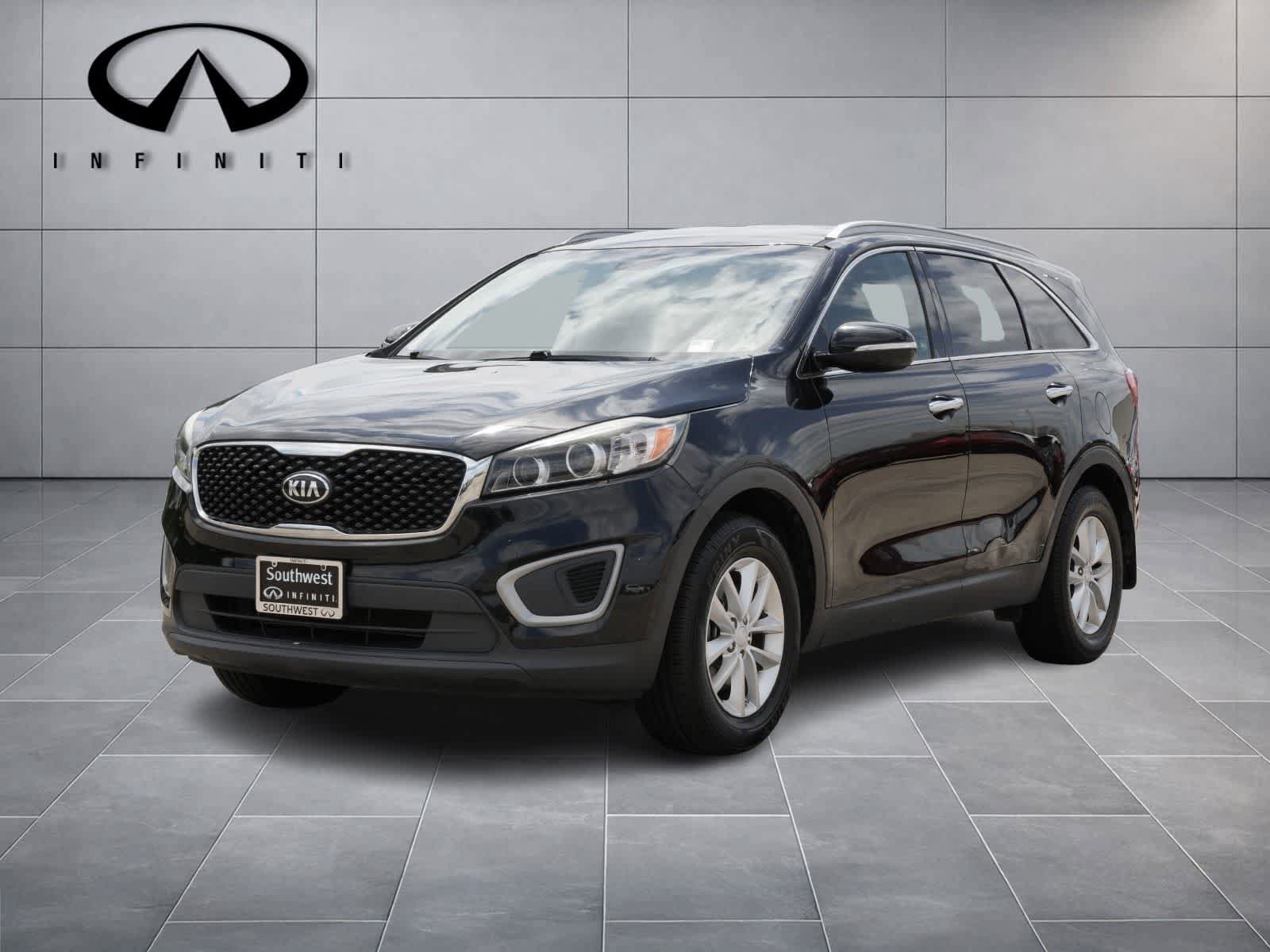 Used 2017 Kia Sorento FWD w/ LX Convenience Package