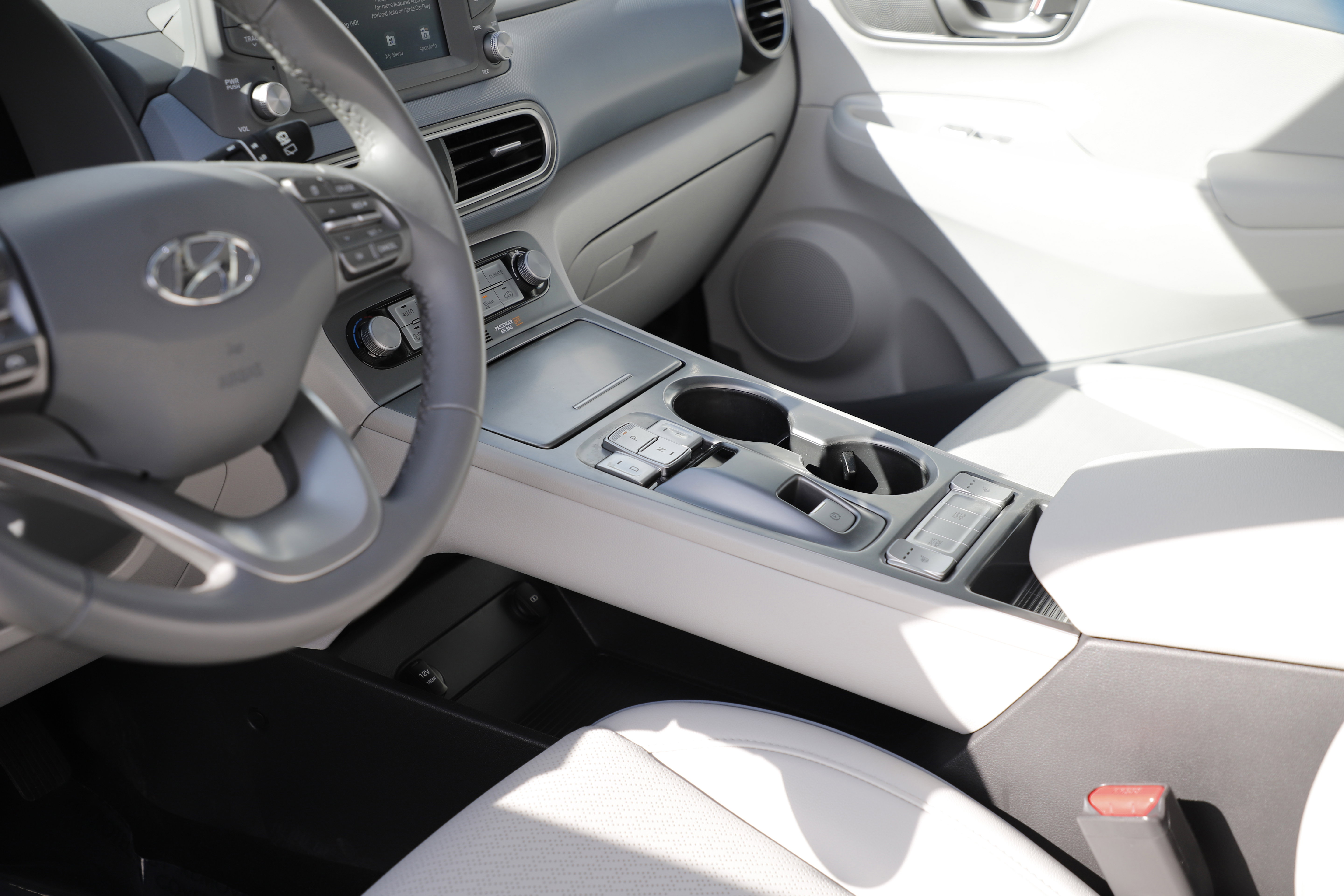 Used 2021 Hyundai Kona Limited image 17