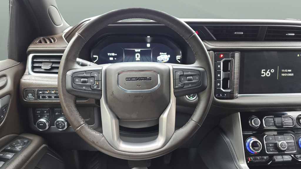 Used 2022 GMC Yukon XL Denali AWD/4WD image 13