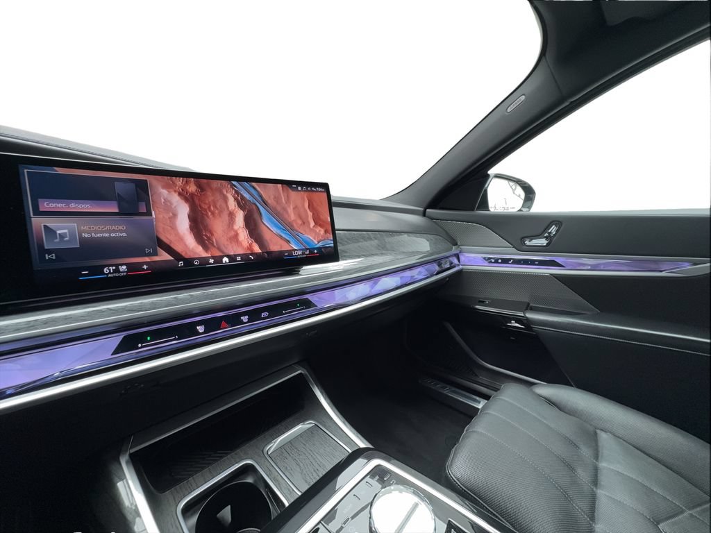 Used 2024 BMW 740i RWD image 46