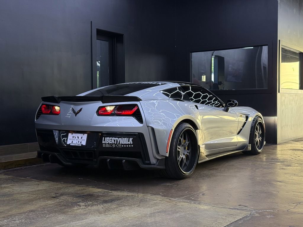 Used 2016 Chevrolet Corvette Stingray Coupe w/ 3LT Preferred Equipment Group RWD image 9