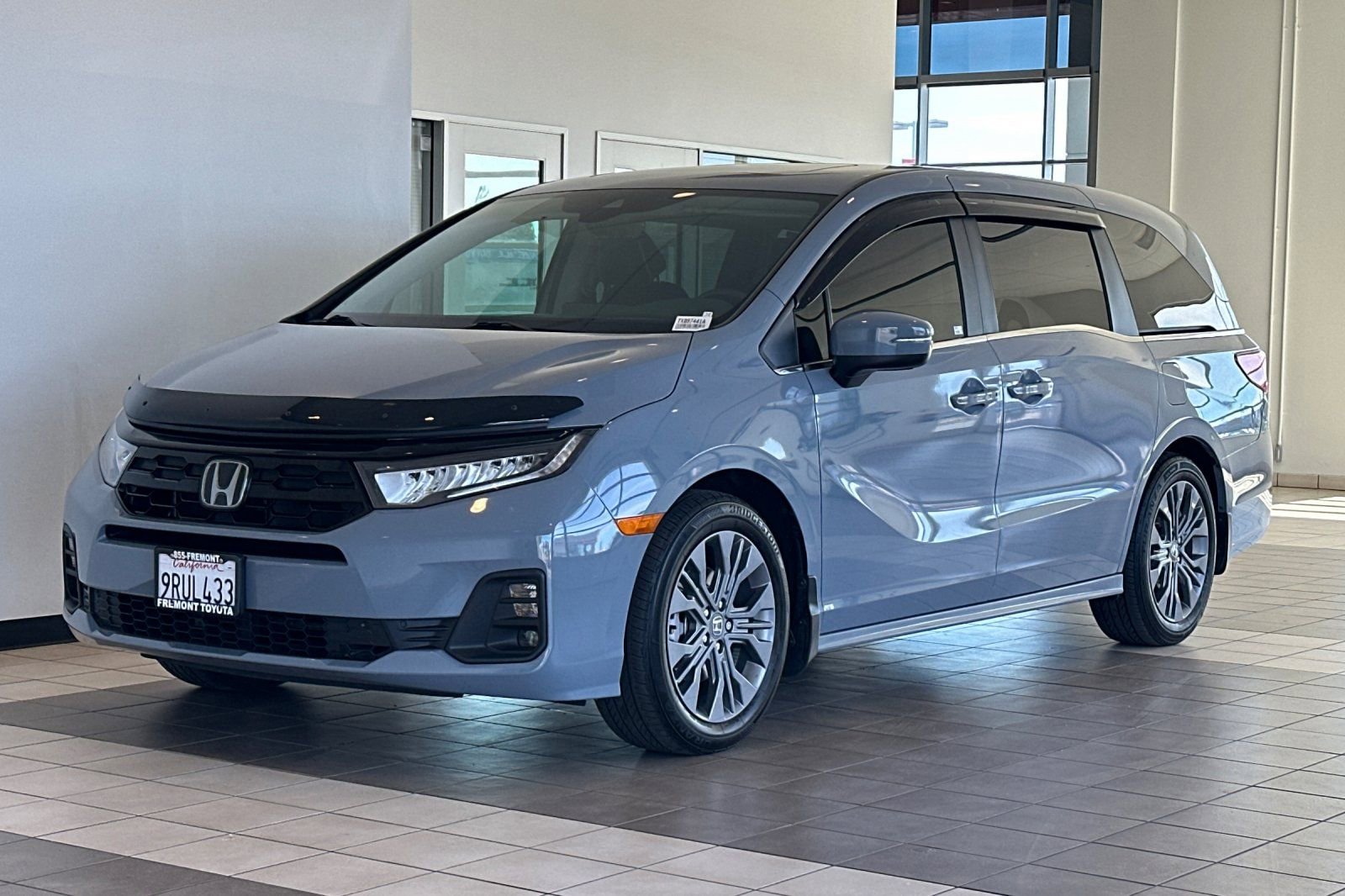 Used 2025 Honda Odyssey Touring image 8