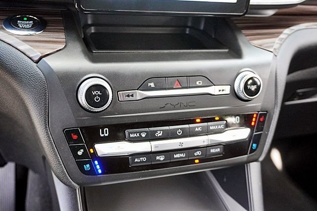 Used 2020 Ford Explorer Limited RWD image 31