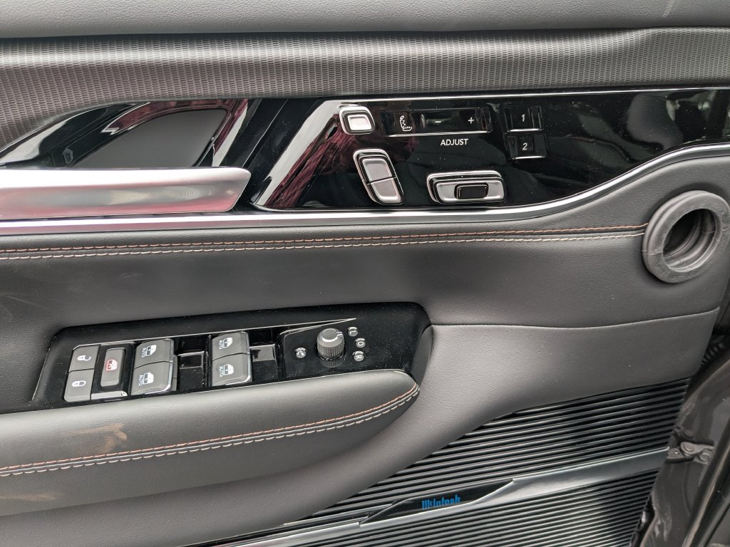 New 2027 Jeep Grand Wagoneer L Summit AWD/4WD image 19