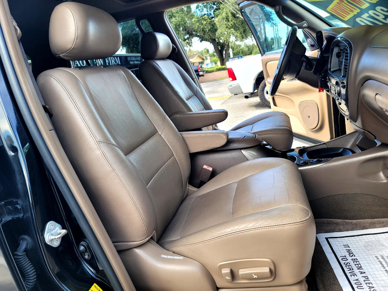 Used 2004 Toyota Sequoia Limited image 17