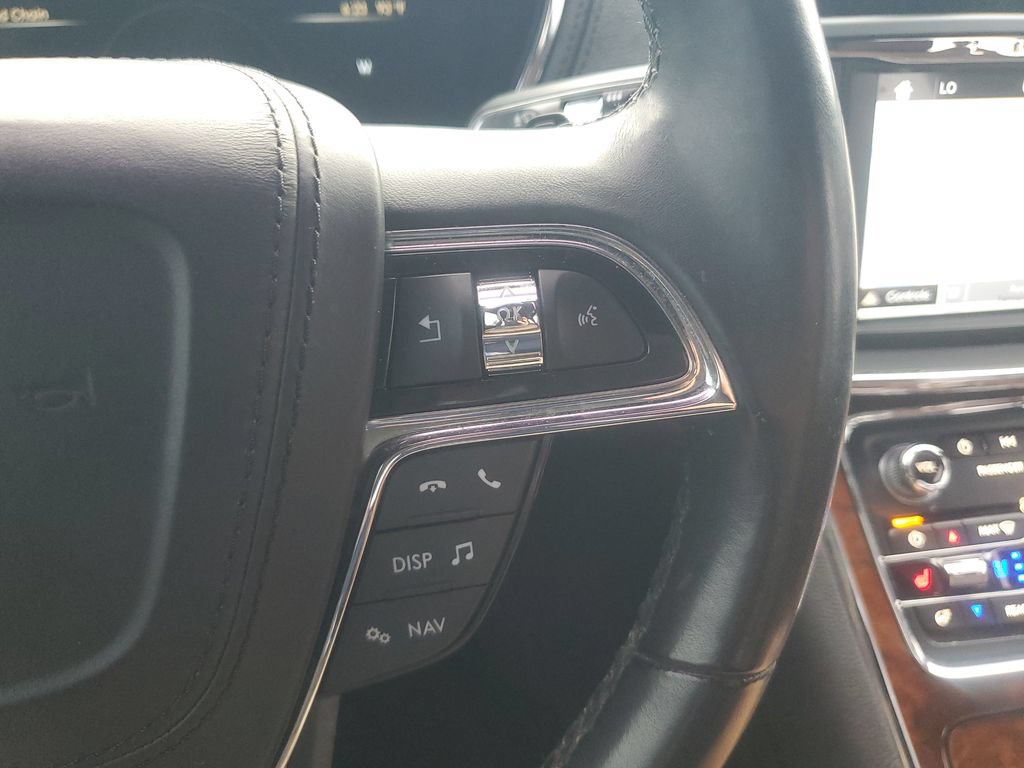 Used 2017 Lincoln Continental Reserve w/ Climate Package FWD image 25