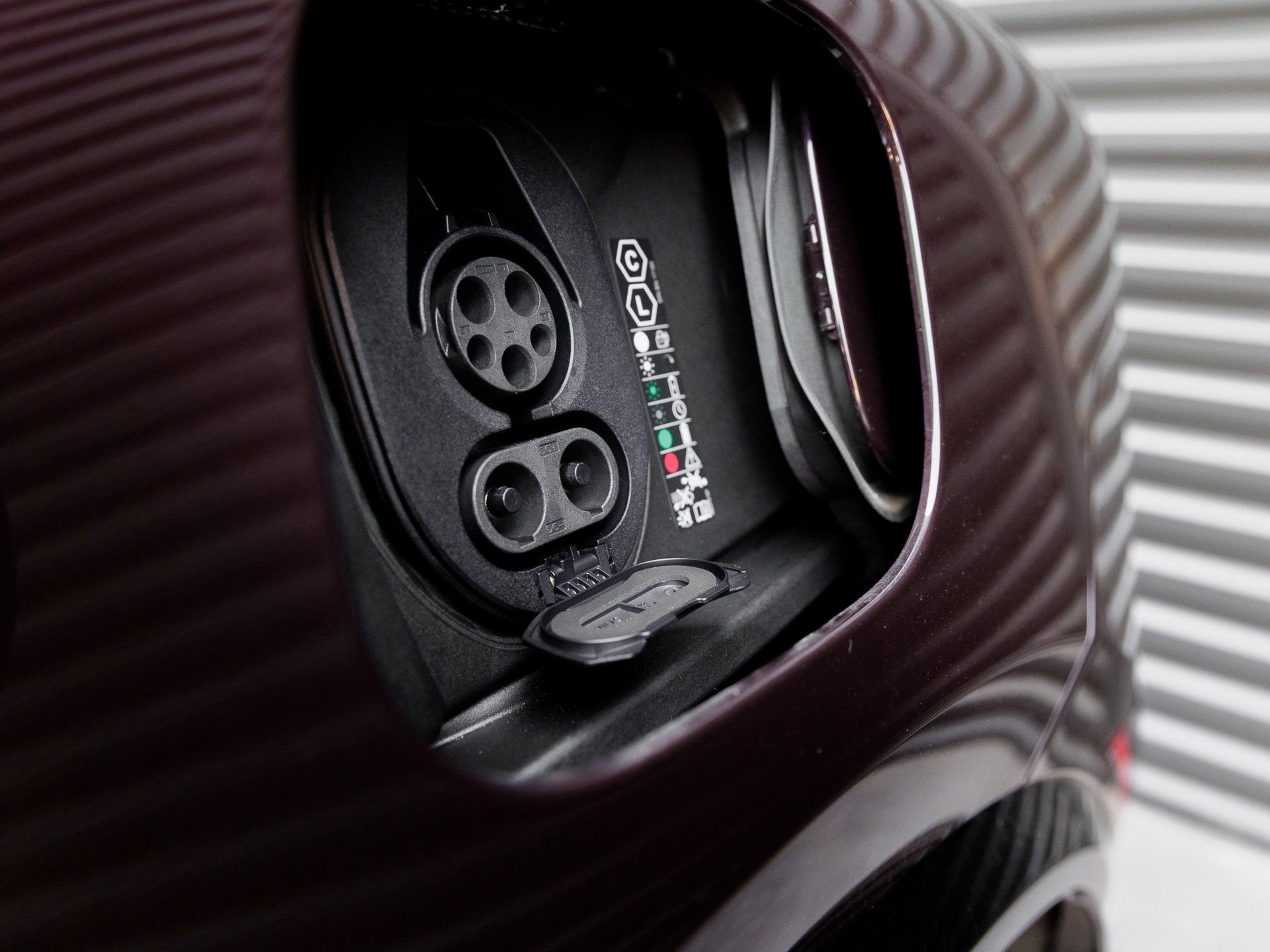 New 2024 Porsche Macan Turbo Electric image 28