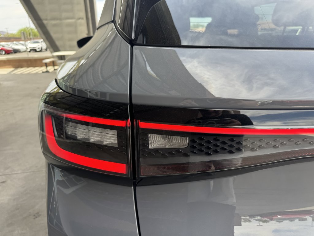 Used 2023 Volkswagen ID.4 S image 14