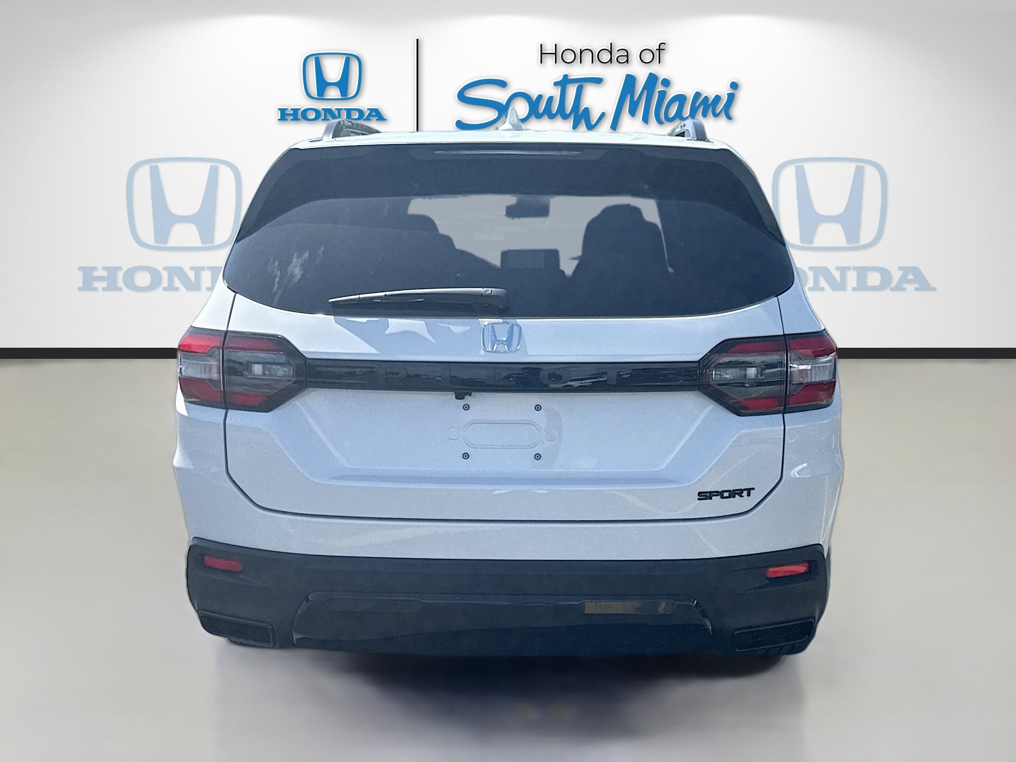 New 2026 Honda Pilot Sport image 6