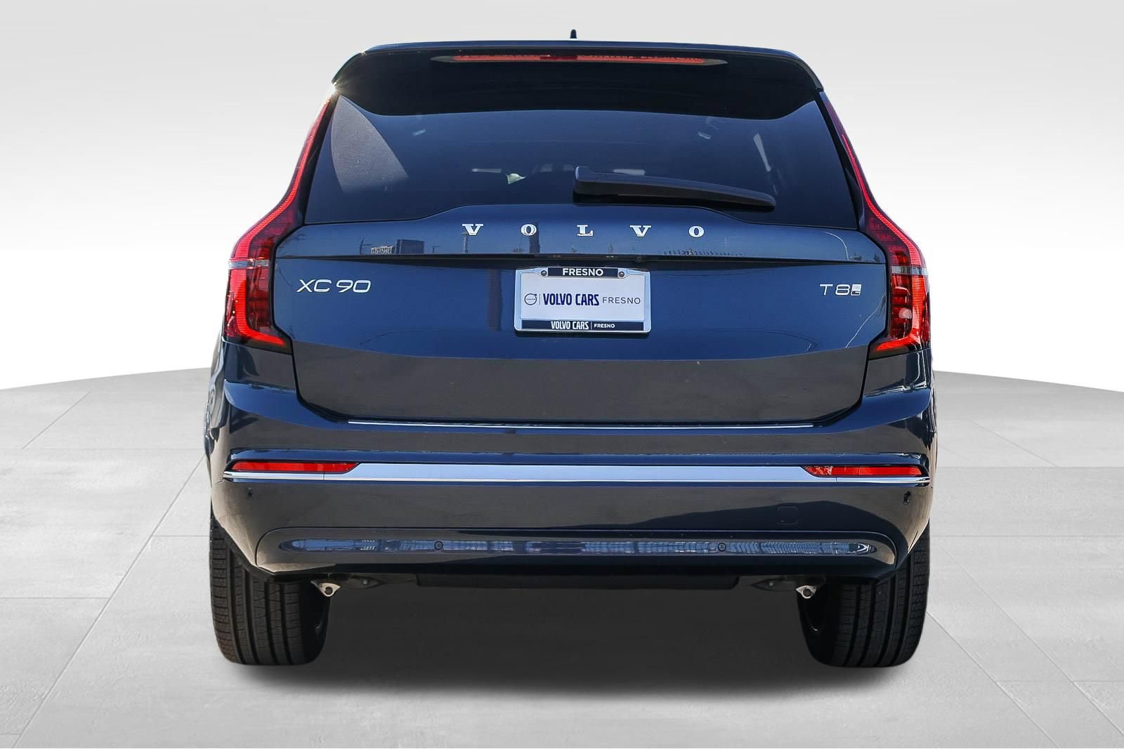 New 2026 Volvo XC90 T8 Plus w/ Protection Package Premier AWD/4WD image 6