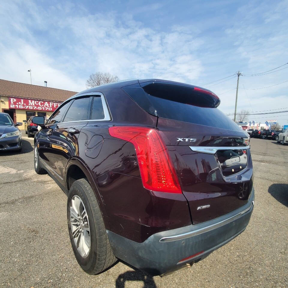 Used 2017 Cadillac XT5 Luxury w/ Driver Awareness Package AWD/4WD image 3