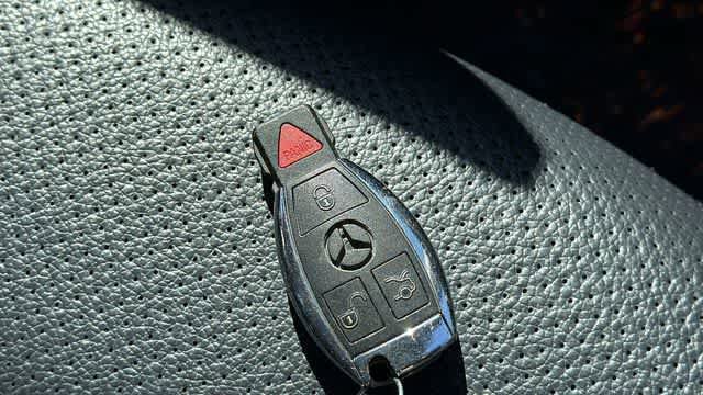 Used 2016 Mercedes-Benz GLC 300 4MATIC image 38