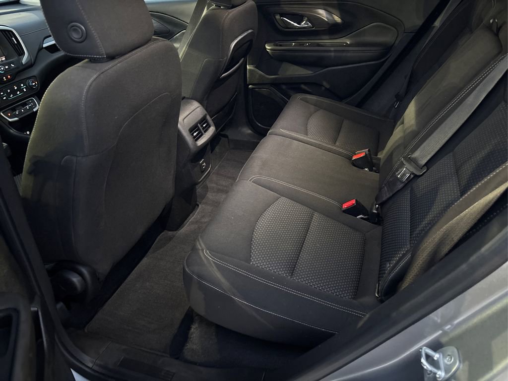 Used 2023 GMC Terrain SLE image 10