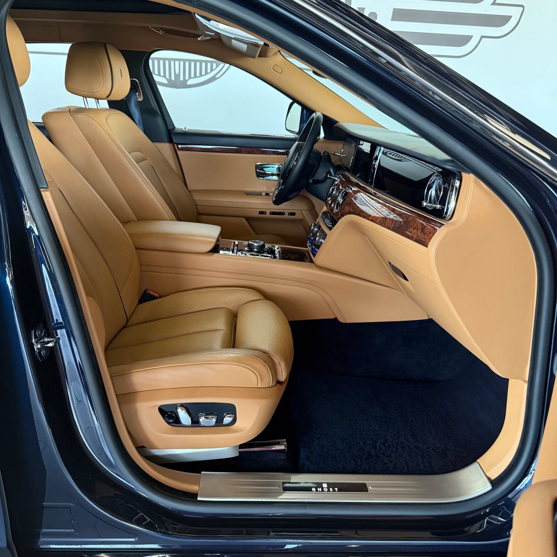 Used 2021 Rolls-Royce Ghost AWD/4WD image 20