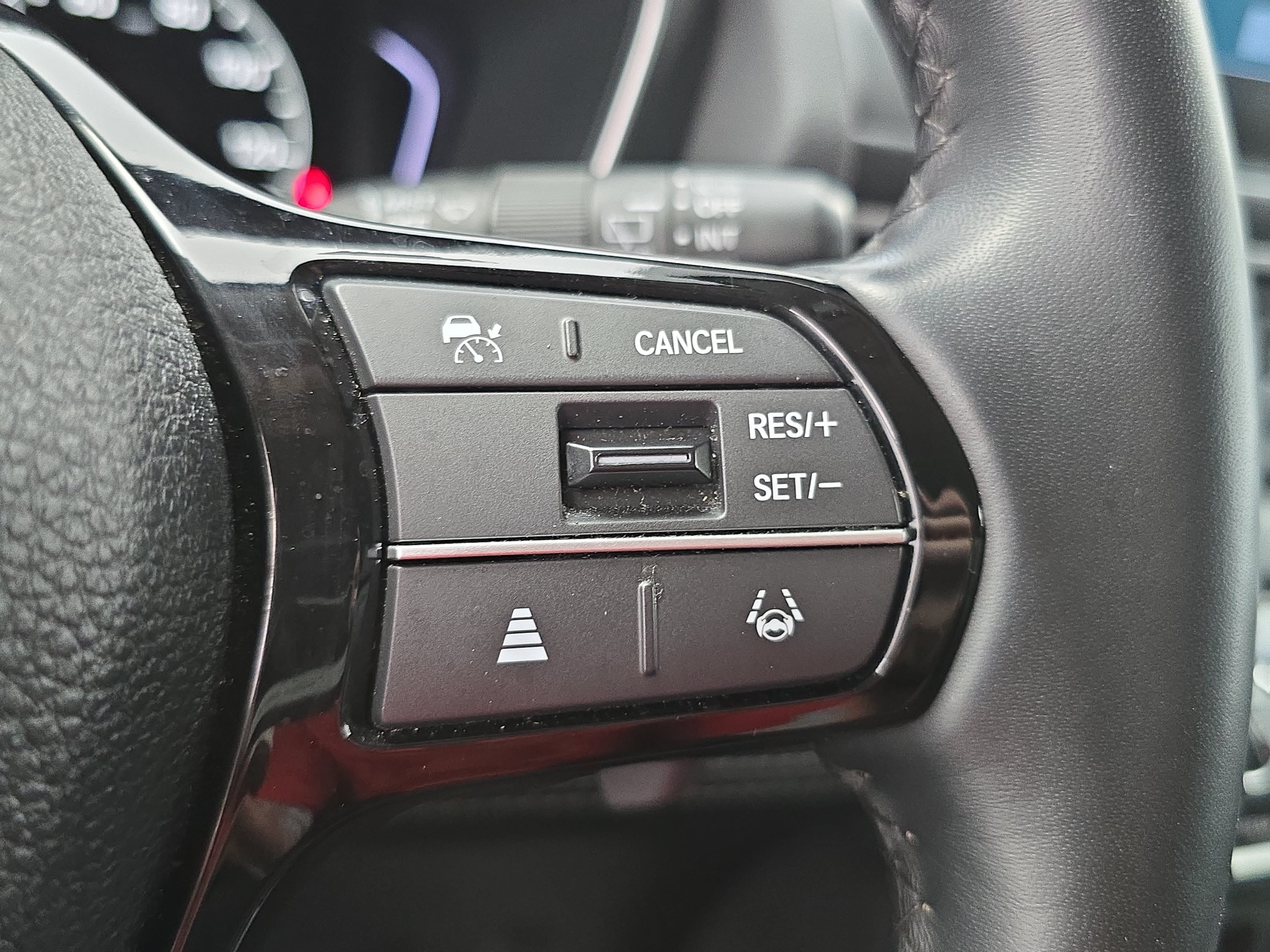 Certified 2024 Honda Pilot Touring image 19
