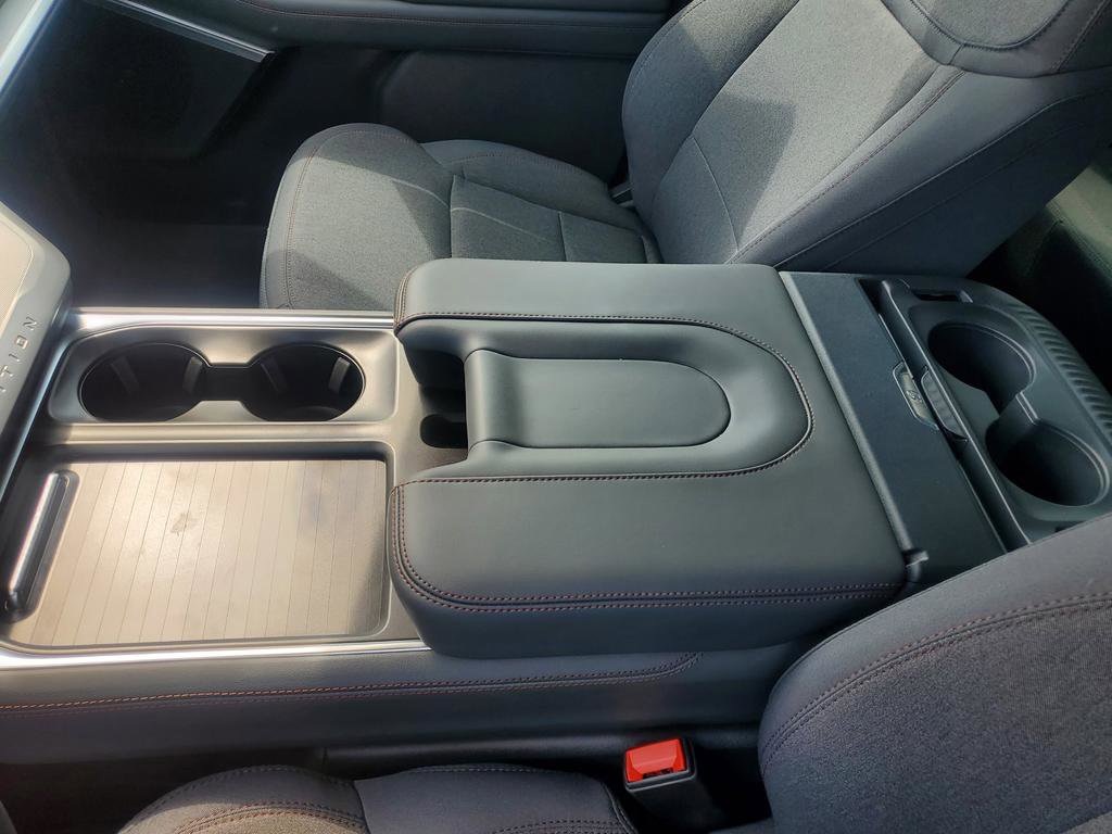 New 2025 Ford Expedition Active image 37