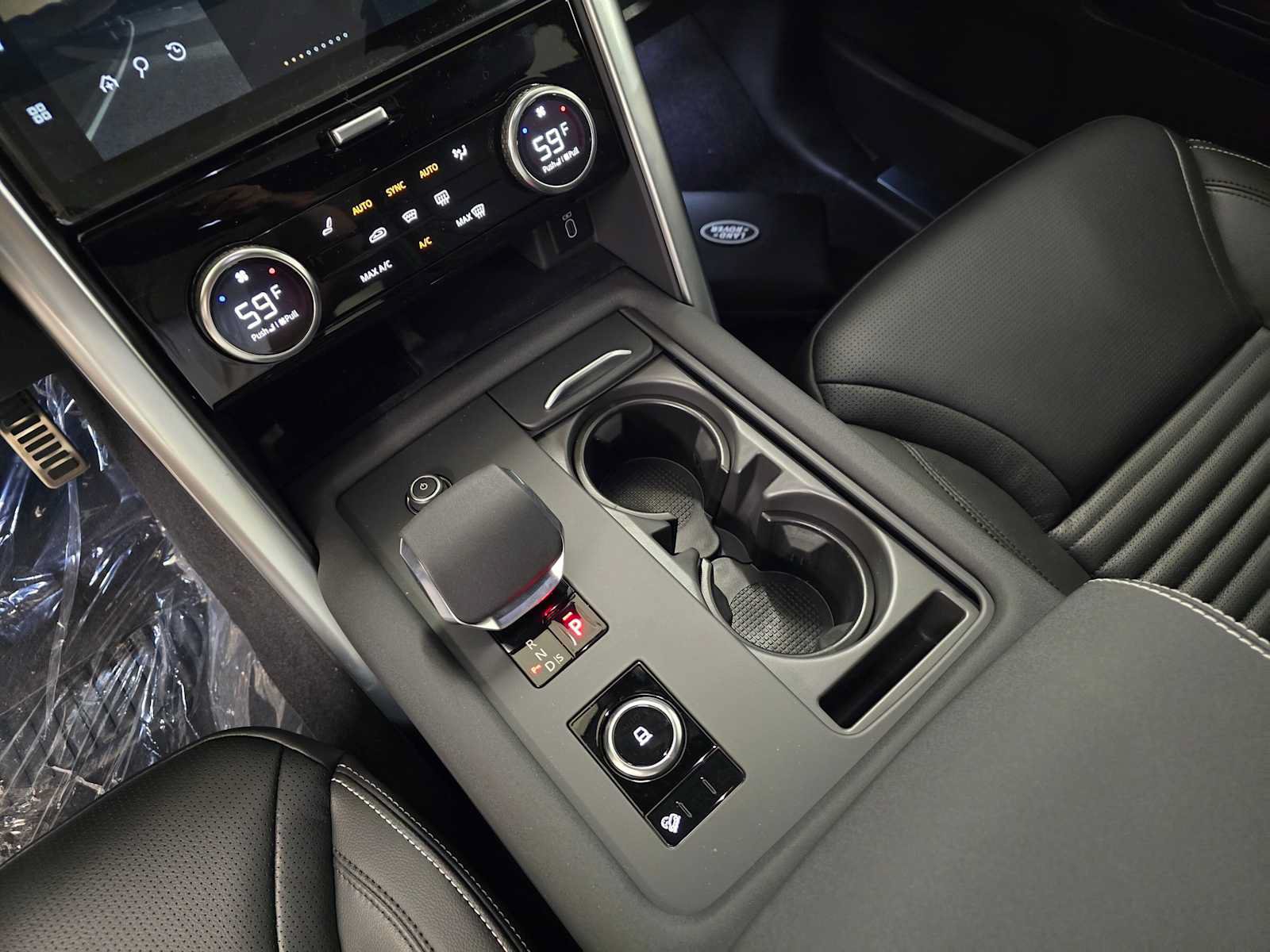 New 2026 Land Rover Discovery Limited Edition AWD/4WD image 33