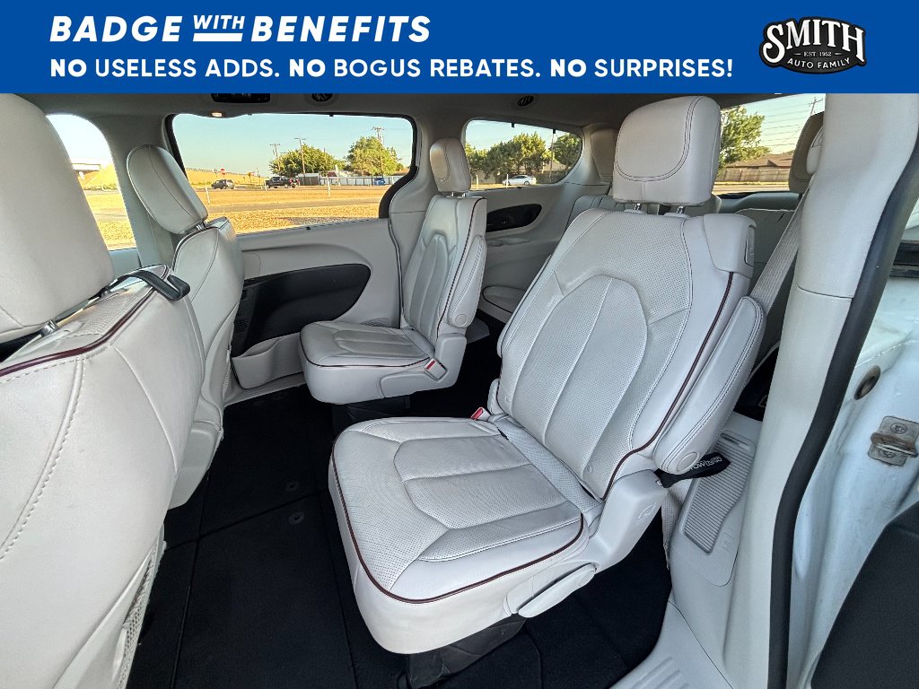 Used 2019 Chrysler Pacifica Limited FWD image 11