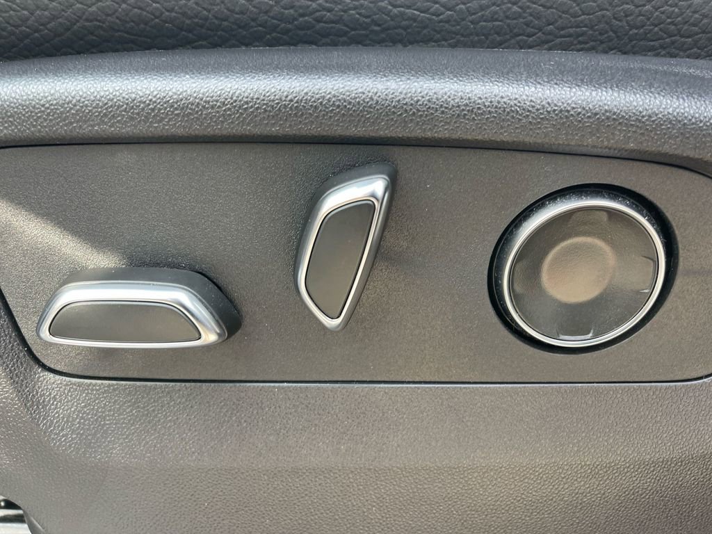 Used 2024 GMC Sierra 1500 Denali w/ Denali Reserve Package image 10