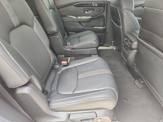 Used 2025 Honda Pilot EX-L image 25