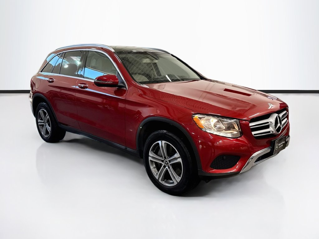 Used 2019 Mercedes-Benz GLC 300 4MATIC image 3