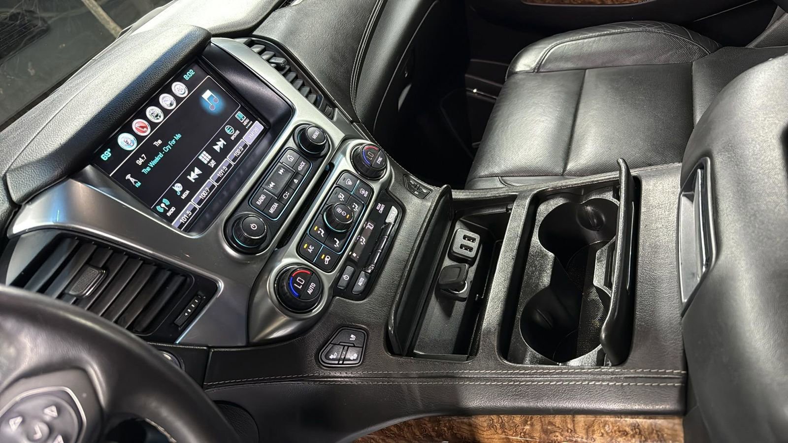 Used 2019 Chevrolet Tahoe Premier image 21