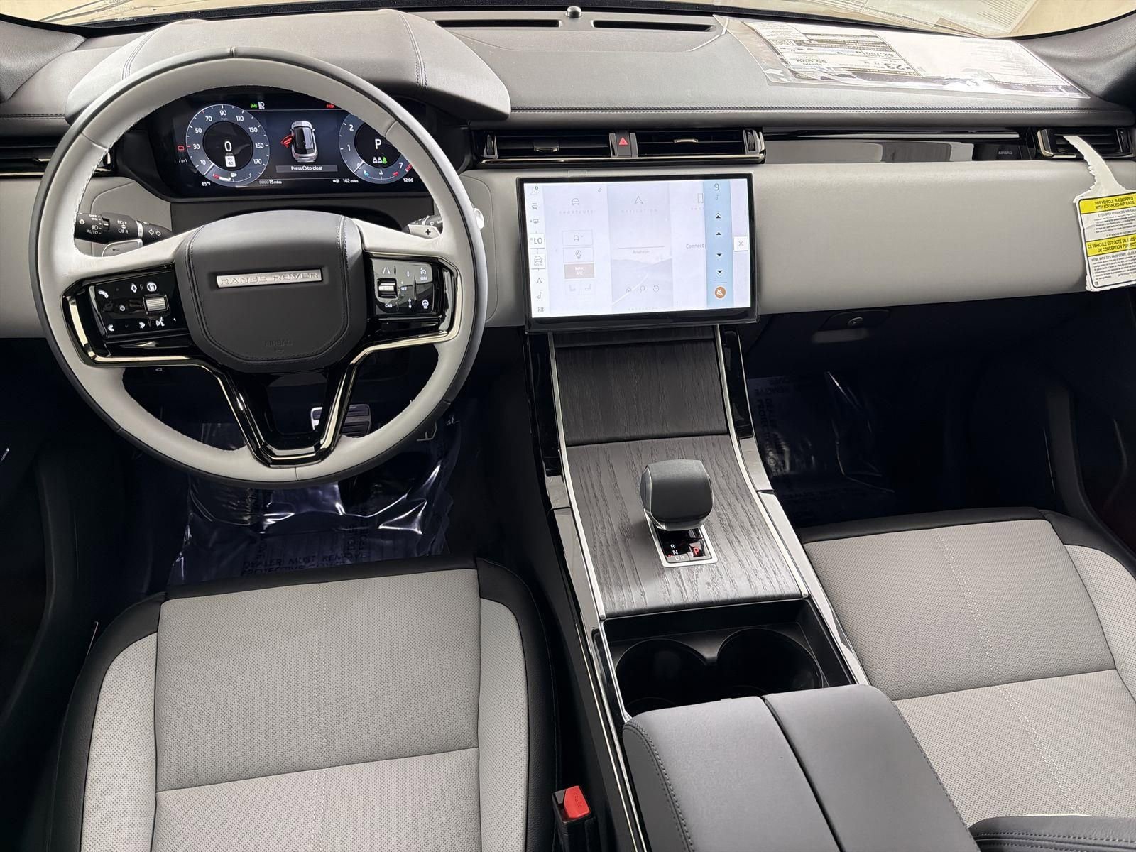 New 2026 Land Rover Range Rover Velar Dynamic SE image 10