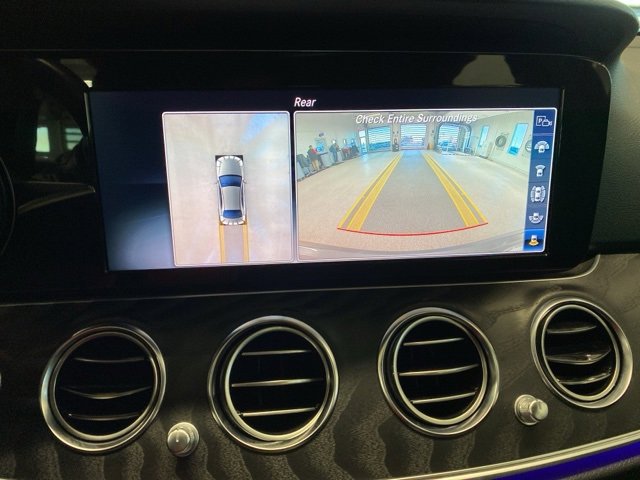 Used 2019 Mercedes-Benz E 300 4MATIC image 23