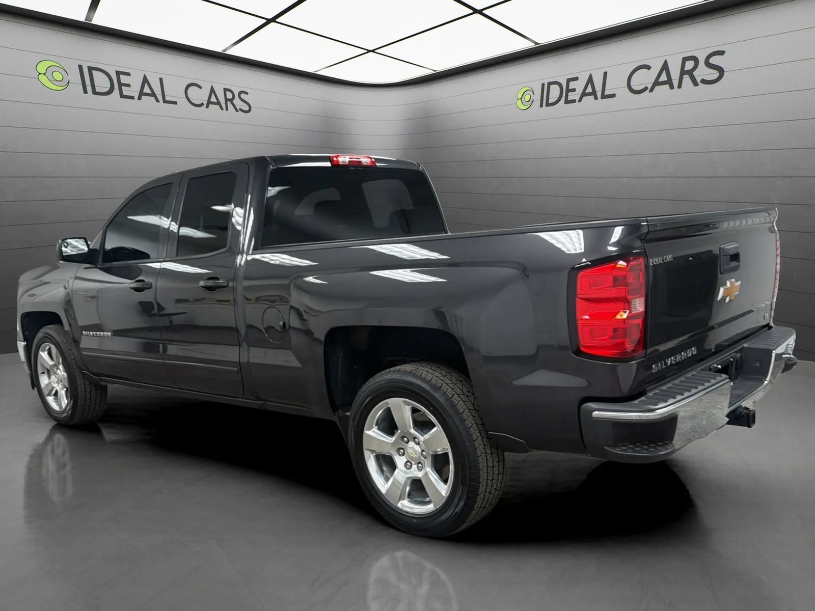 Used 2015 Chevrolet Silverado 1500 LT w/ LT Convenience Package RWD image 7