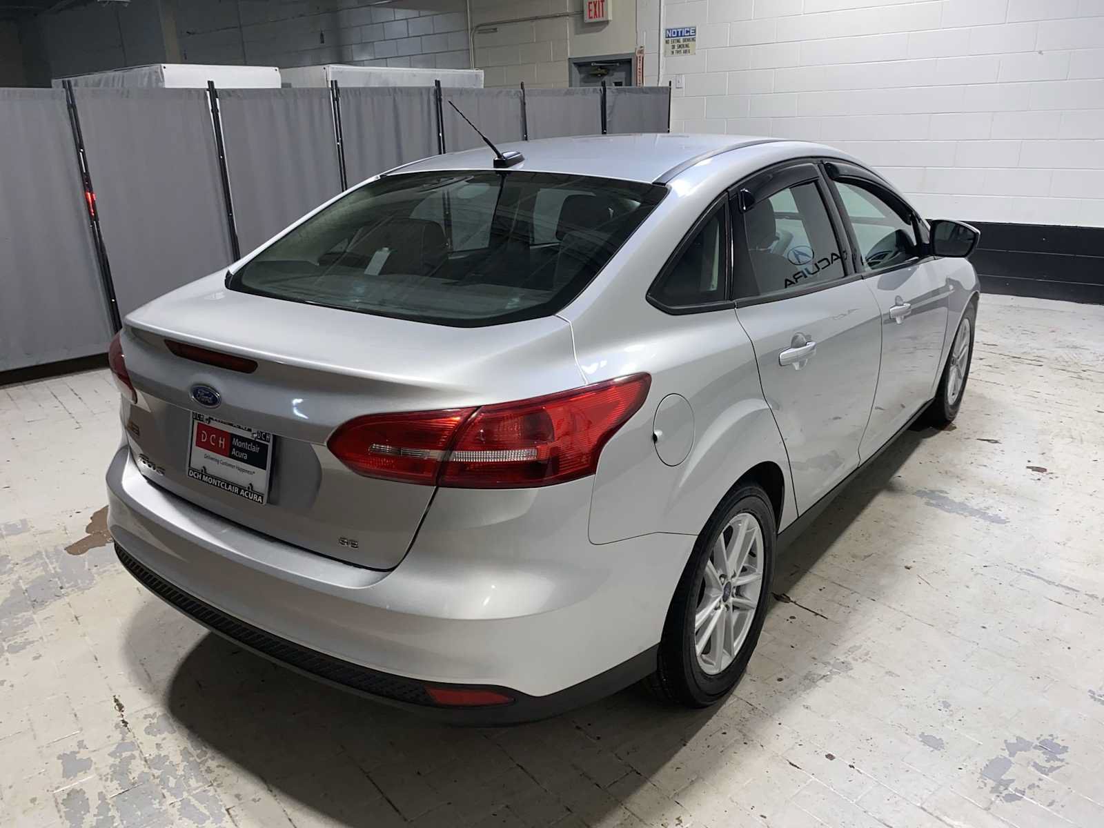 Used 2018 Ford Focus SE FWD image 26