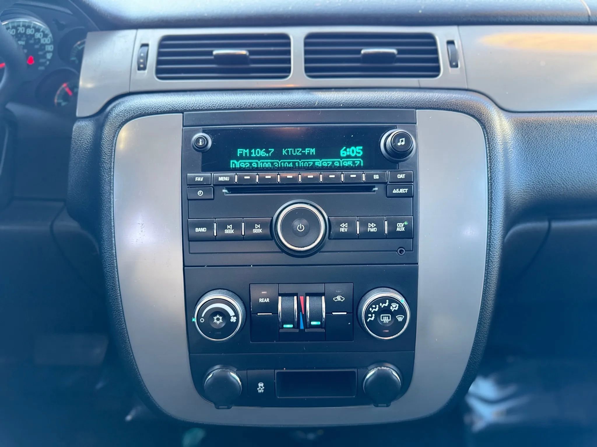 Used 2012 Chevrolet Tahoe 2WD image 19