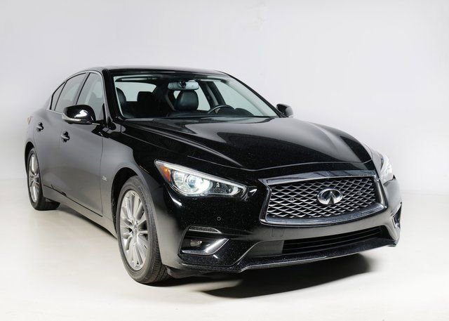 Used 2018 INFINITI Q50 Luxe w/ Essential Package (2.0T Luxe) image 1