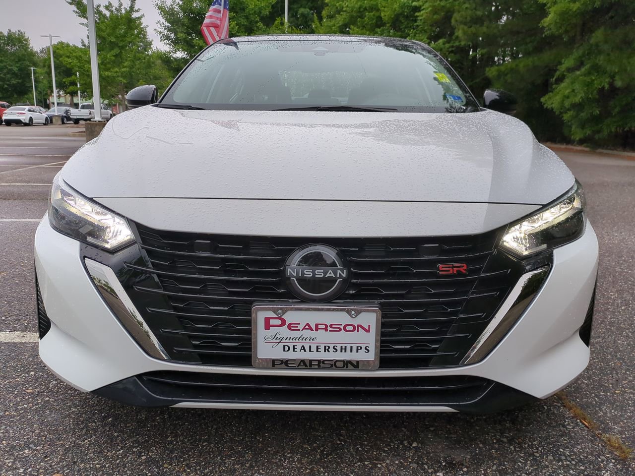 Used 2025 Nissan Sentra SR FWD image 9