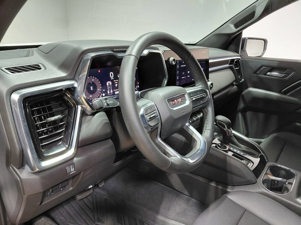 Used 2024 GMC Canyon Elevation w/ Elevation Premium Package AWD/4WD image 28